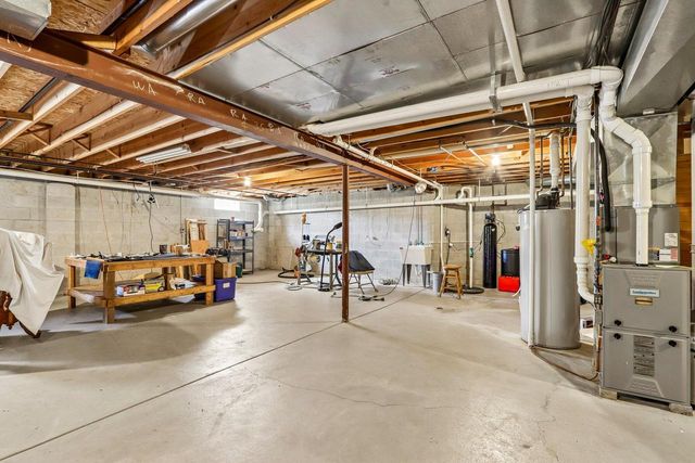 3491 Cumberland TRAIL, Slinger, WI 53086
