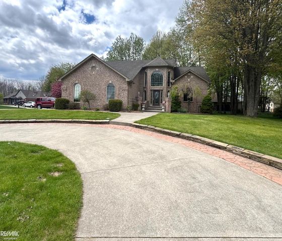 68135 Lake Angela Drive, Richmond, MI 48062
