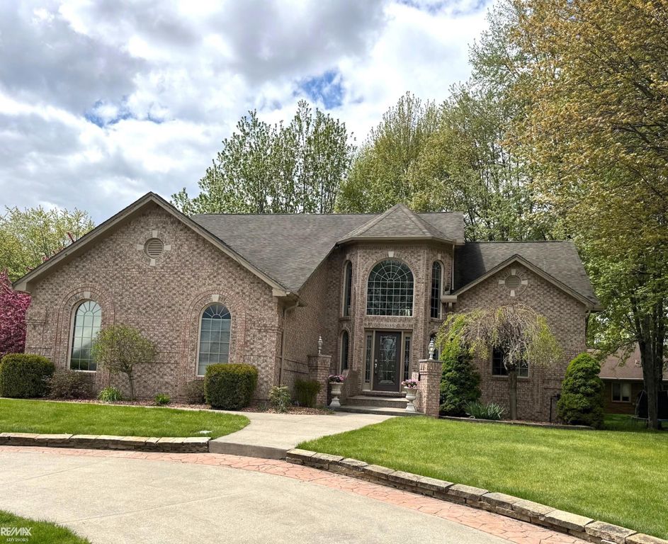 68135 Lake Angela Drive, Richmond, MI 48062