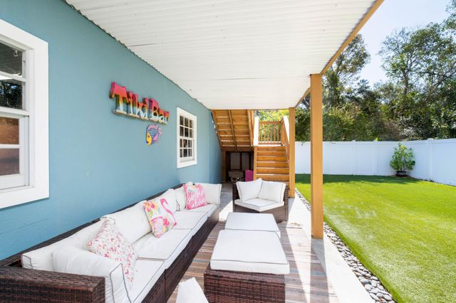 112 Peace Avenue, Tavernier, FL 33070