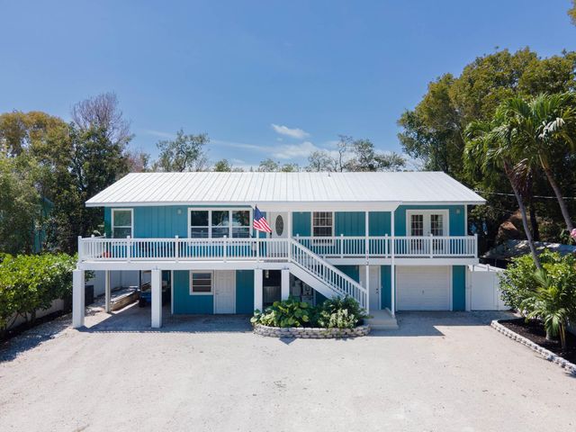 112 Peace Avenue, Tavernier, FL 33070