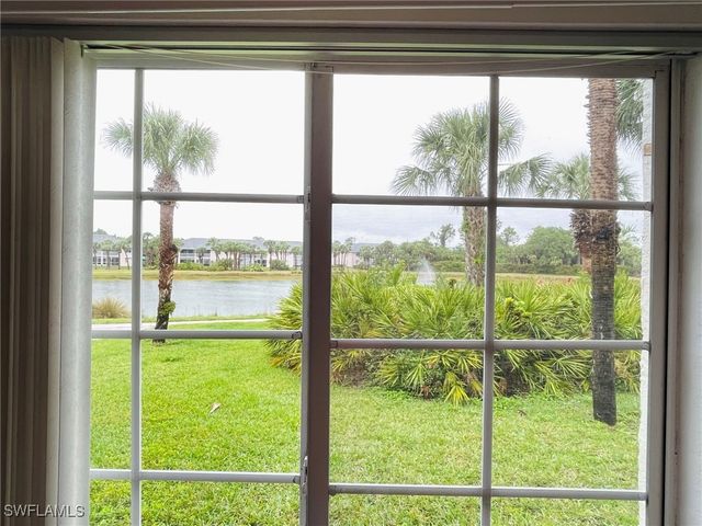 153 Gabriel CIR 3003, Naples, FL 34104