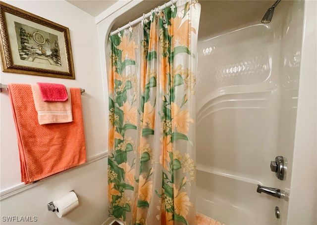 153 Gabriel CIR 3003, Naples, FL 34104