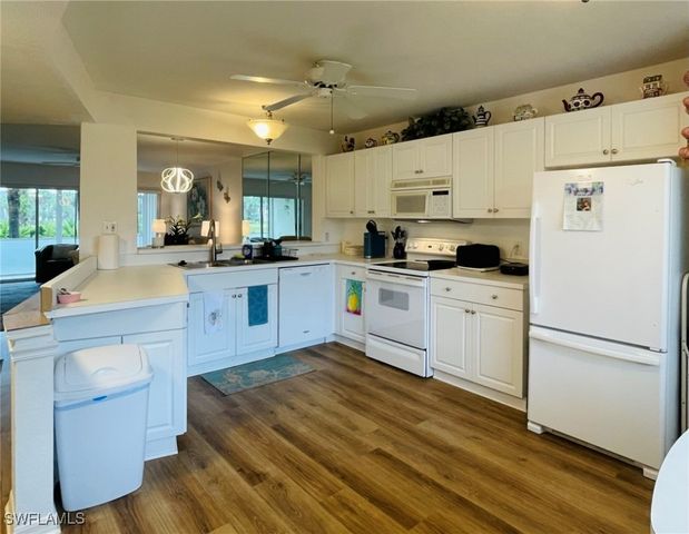 153 Gabriel CIR 3003, Naples, FL 34104