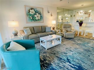 153 Gabriel CIR 3003, Naples, FL 34104