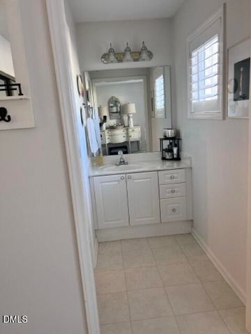 7601 Astoria Place, Raleigh, NC 27612