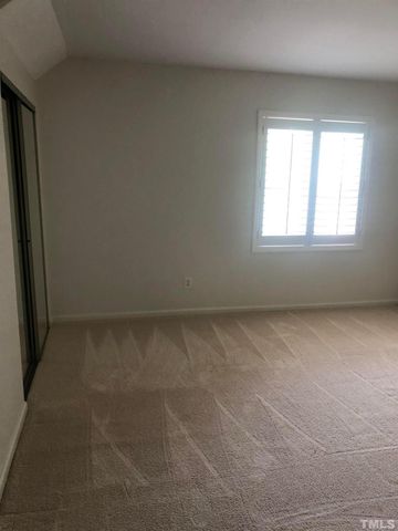 7601 Astoria Place, Raleigh, NC 27612