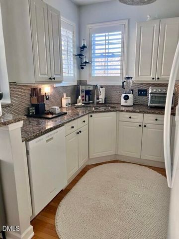 7601 Astoria Place, Raleigh, NC 27612