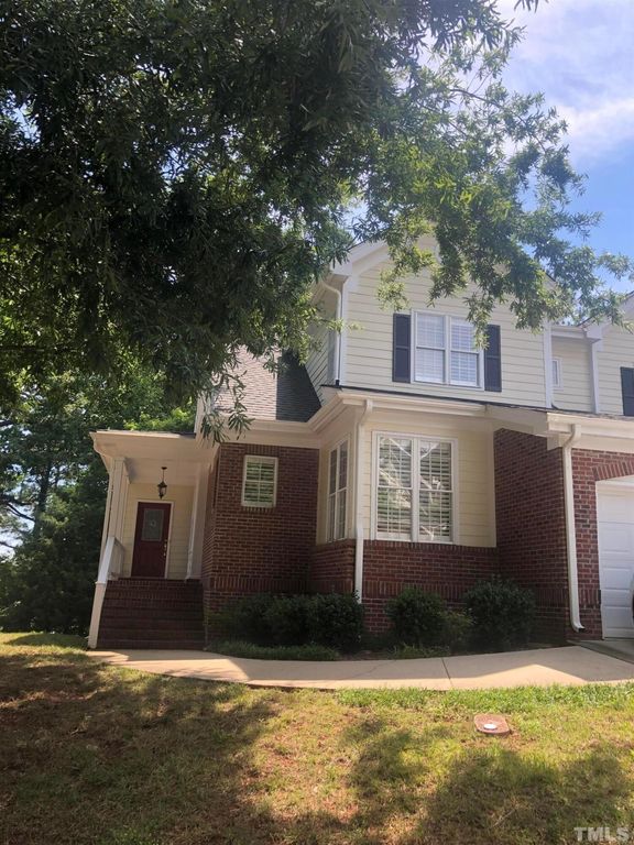 7601 Astoria Place, Raleigh, NC 27612