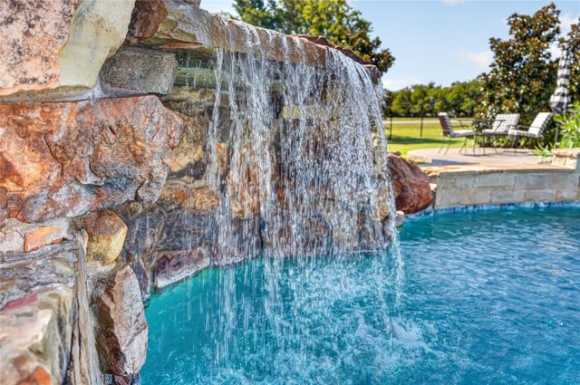 11110 Whispering Lane, Talty, TX 75126