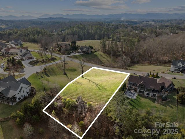 81 Gracie Lane 33, Weaverville, NC 28787