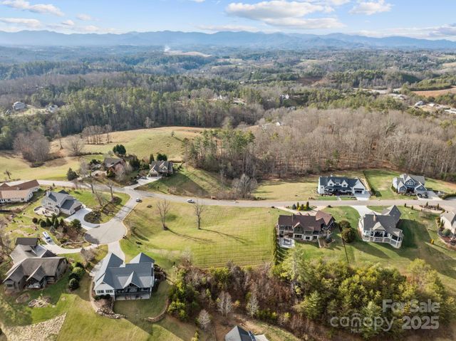 81 Gracie Lane 33, Weaverville, NC 28787