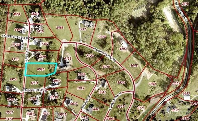 81 Gracie Lane 33, Weaverville, NC 28787