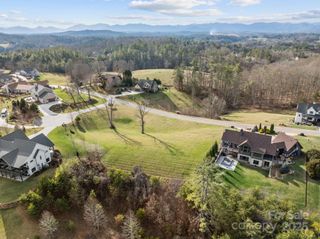 81 Gracie Lane 33, Weaverville, NC 28787