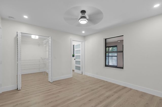 15438 Los Angeles Drive, Loxahatchee Groves, FL 33470