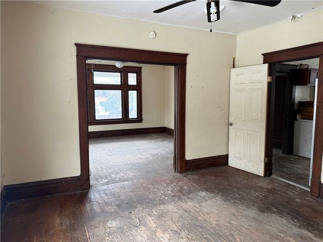 10 W Miller St, New Castle, PA 16102