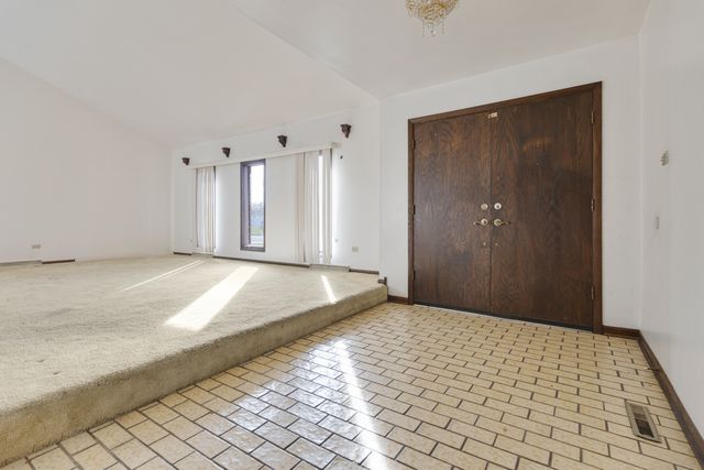 16747 Paxton Avenue, South Holland, IL 60473