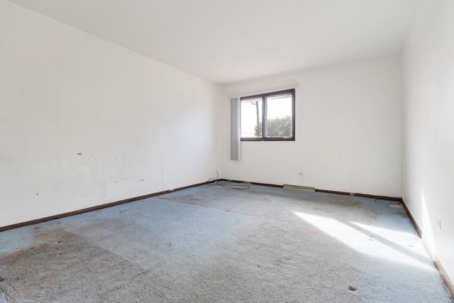 16747 Paxton Avenue, South Holland, IL 60473