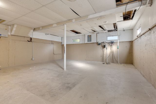 16747 Paxton Avenue, South Holland, IL 60473