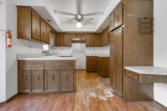 16747 Paxton Avenue, South Holland, IL 60473