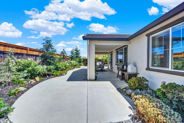 1540 Sundance Ct, Dixon, CA 95620