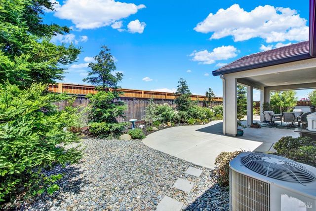 1540 Sundance Ct, Dixon, CA 95620