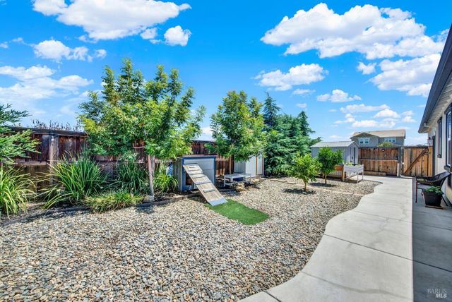 1540 Sundance Ct, Dixon, CA 95620