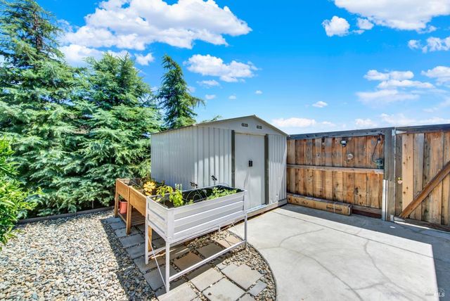 1540 Sundance Ct, Dixon, CA 95620