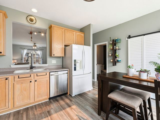 5222 Cobblers Crossing, Mchenry, IL 60050
