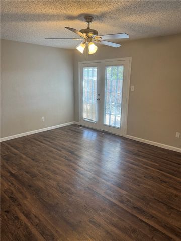 2465 Chadwick Drive, Fort Worth, TX 76131