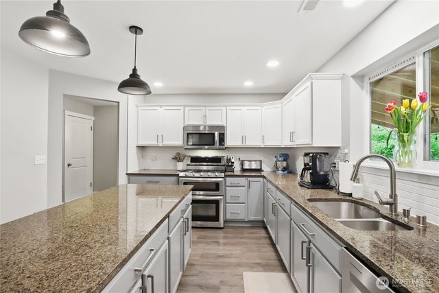 4332 Chanting Circle SW, Port Orchard, WA 98367