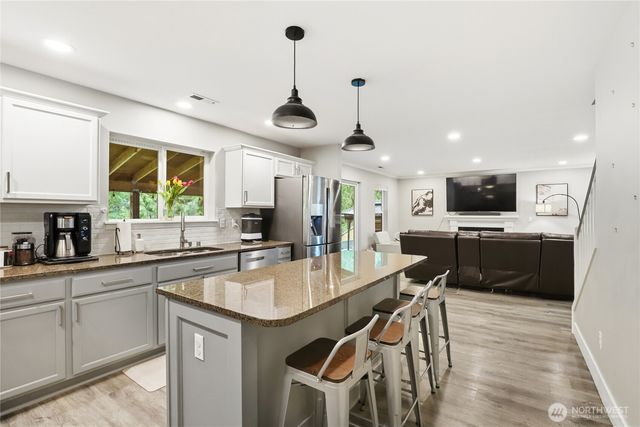 4332 Chanting Circle SW, Port Orchard, WA 98367