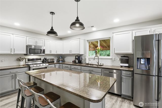 4332 Chanting Circle SW, Port Orchard, WA 98367