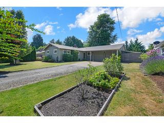 1420 MACLAY Dr, Eugene, OR 97404