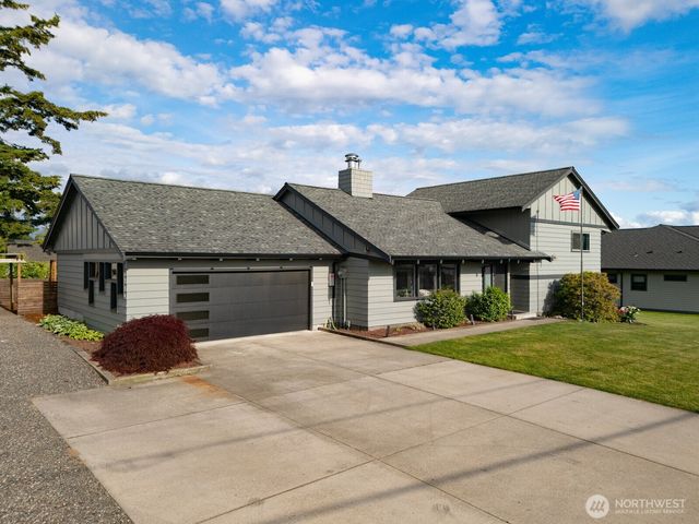 8808 Line Road, Lynden, WA 98264