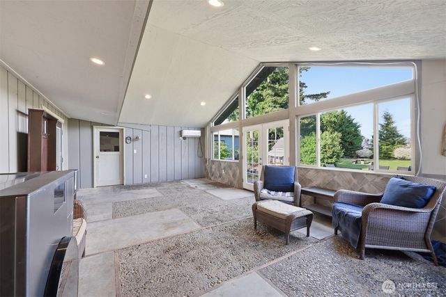 8808 Line Road, Lynden, WA 98264