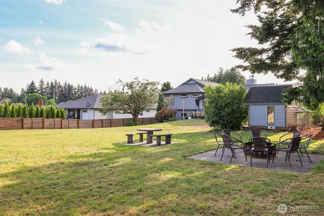 8808 Line Road, Lynden, WA 98264
