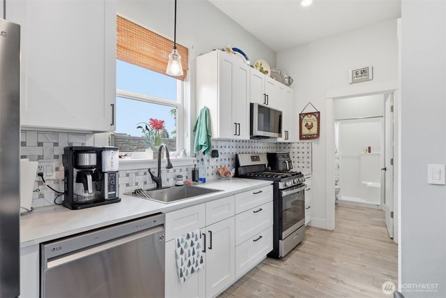 8808 Line Road, Lynden, WA 98264