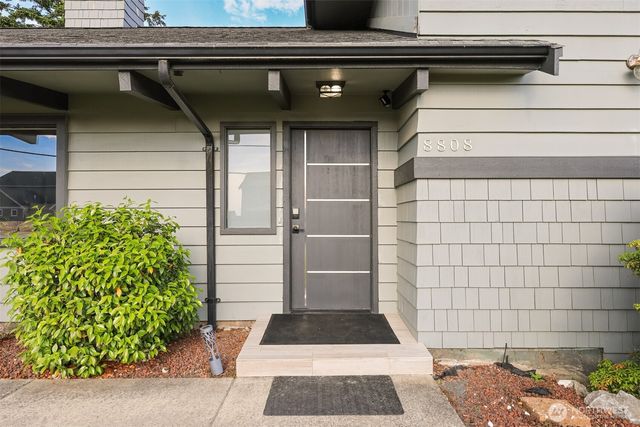 8808 Line Road, Lynden, WA 98264