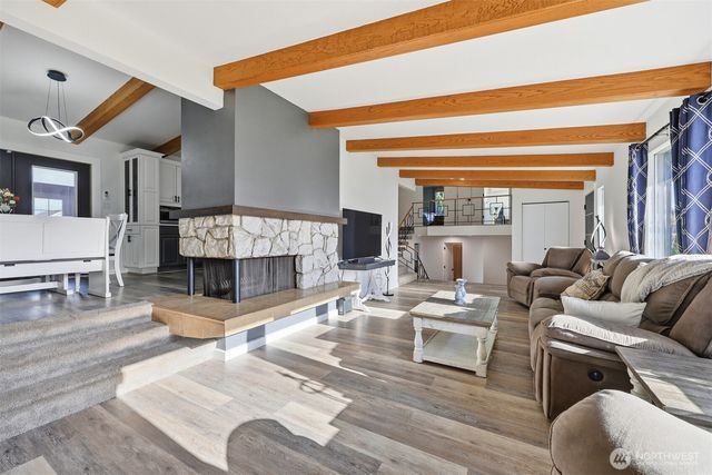 8808 Line Road, Lynden, WA 98264