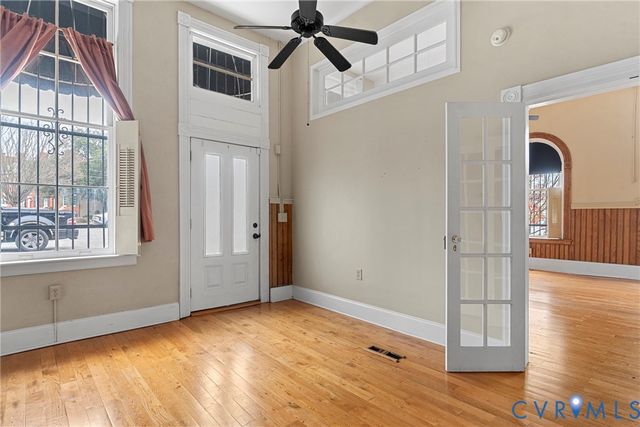 124 W Bank St, Petersburg, VA 23803