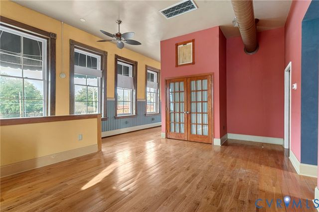 124 W Bank St, Petersburg, VA 23803