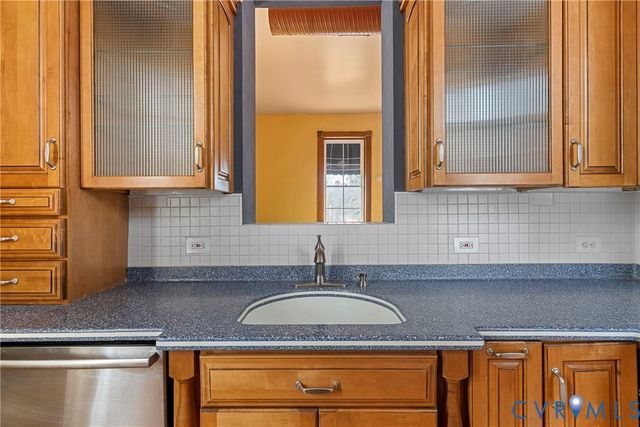 124 W Bank St, Petersburg, VA 23803