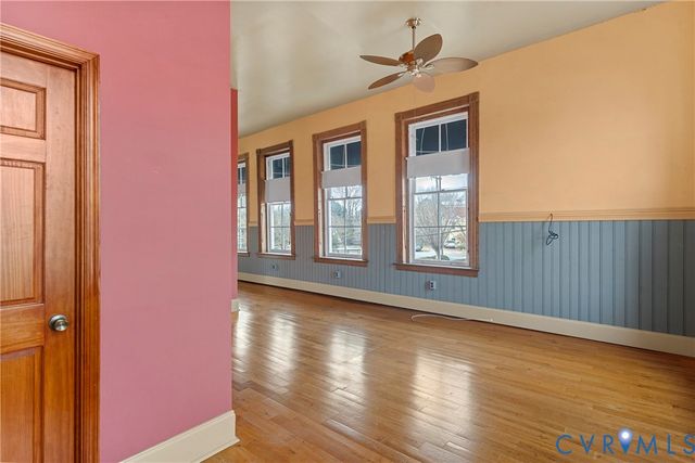 124 W Bank St, Petersburg, VA 23803