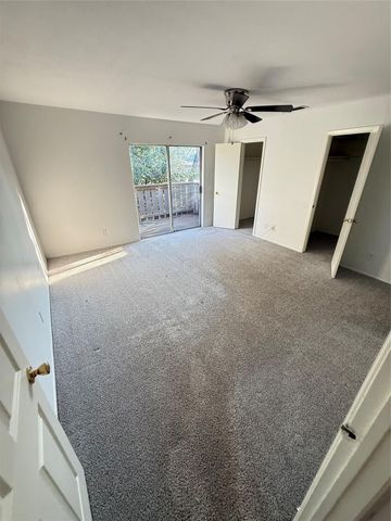 5005 Georgi Lane 215, Houston, TX 77092