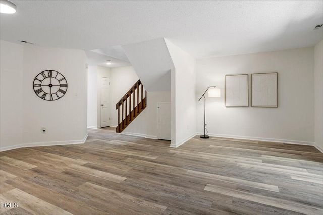 114 Mossbark Lane, Chapel Hill, NC 27514