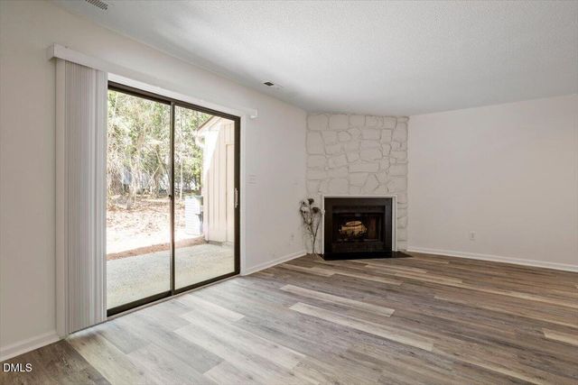 114 Mossbark Lane, Chapel Hill, NC 27514