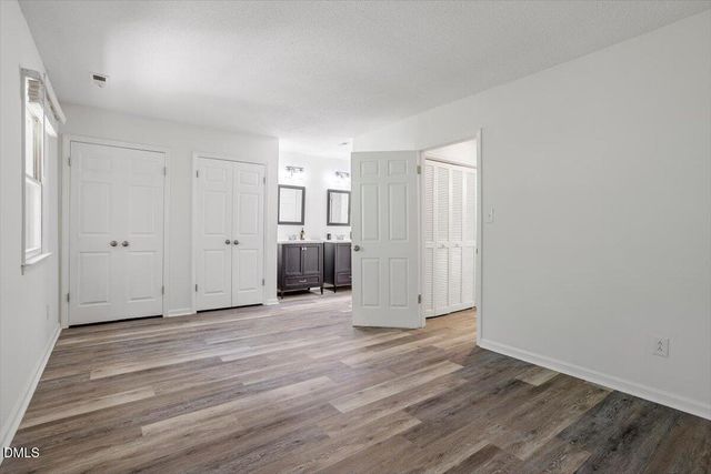 114 Mossbark Lane, Chapel Hill, NC 27514