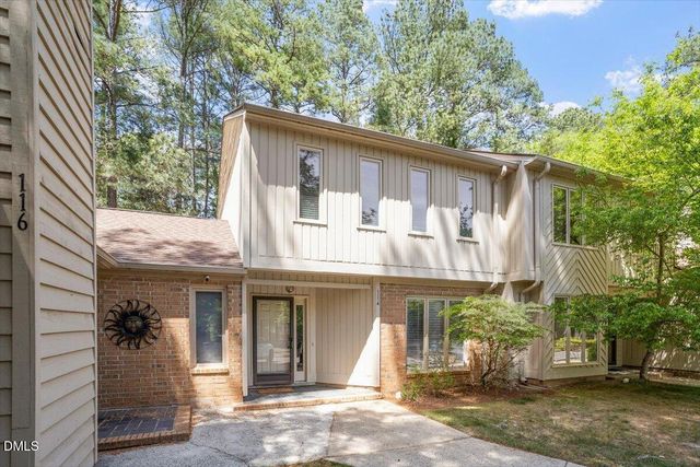 114 Mossbark Lane, Chapel Hill, NC 27514