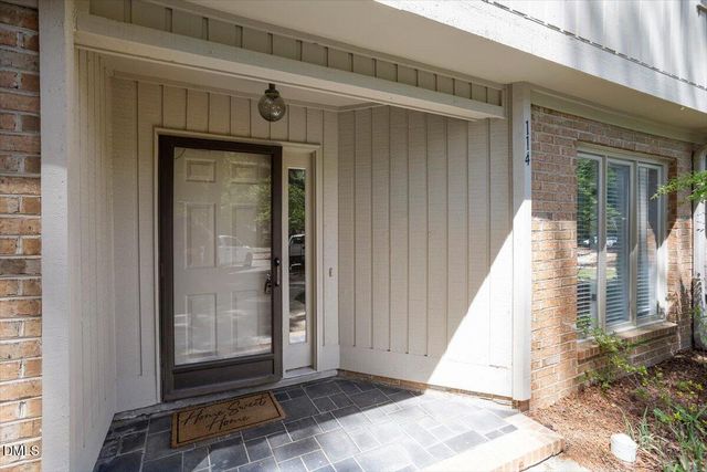 114 Mossbark Lane, Chapel Hill, NC 27514